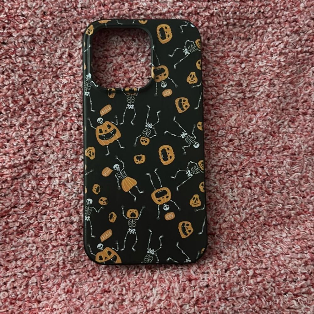 iphone14 pro case for the spooky season.